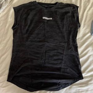 Alphalete Muscle Half crop sleeve